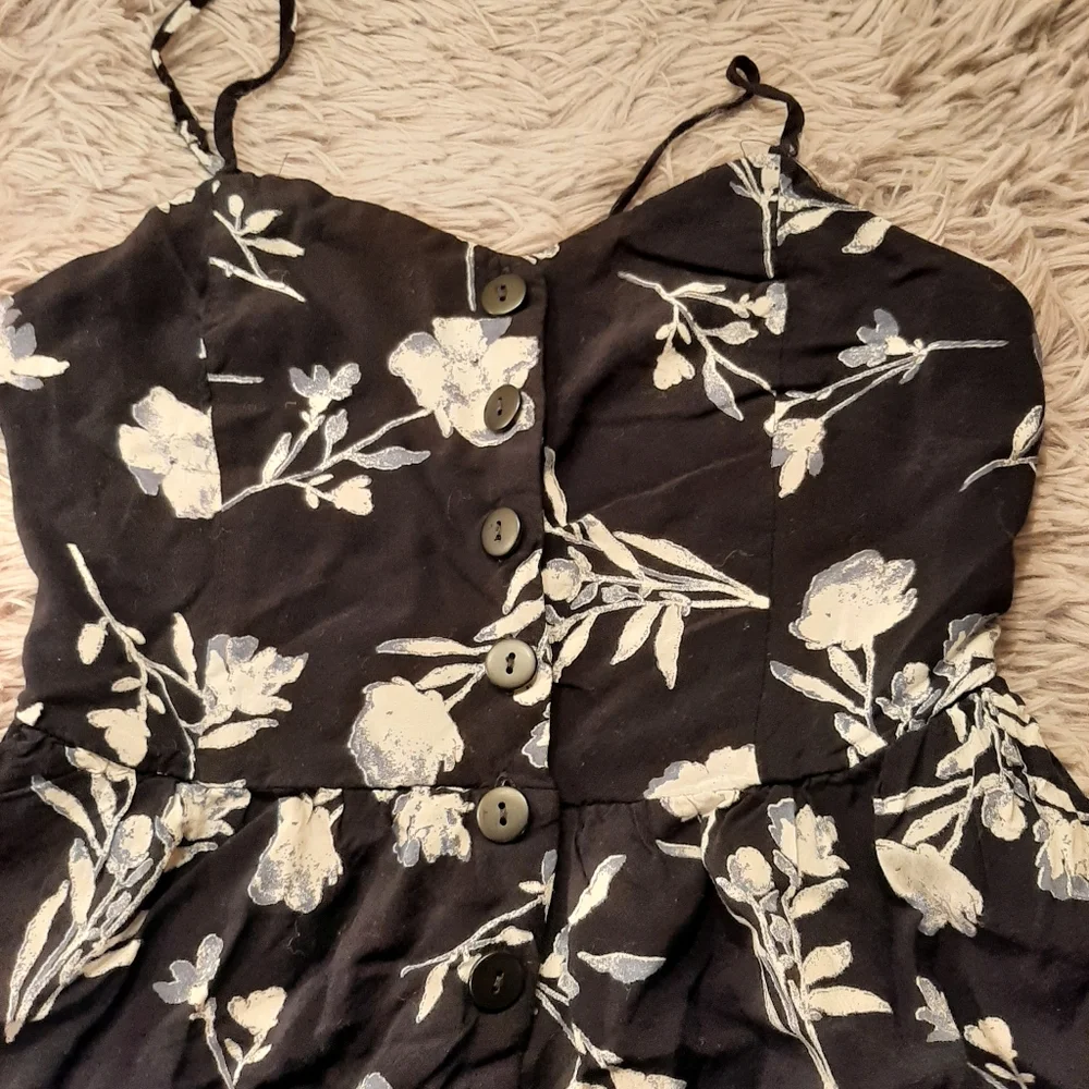 Urban Outfitters Romper Size XS - Picture 6 of 12